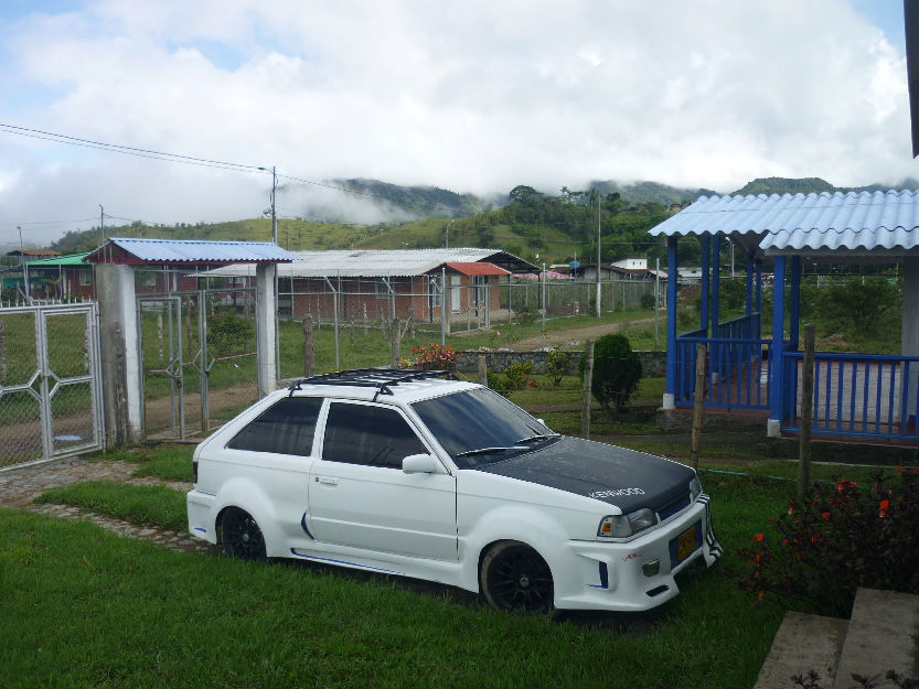 12345 Mazda-323-coupe-tuning-HERMOSO--Colombia.jpg