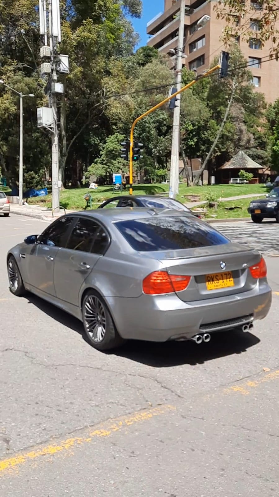 bmwm3e901.jpeg