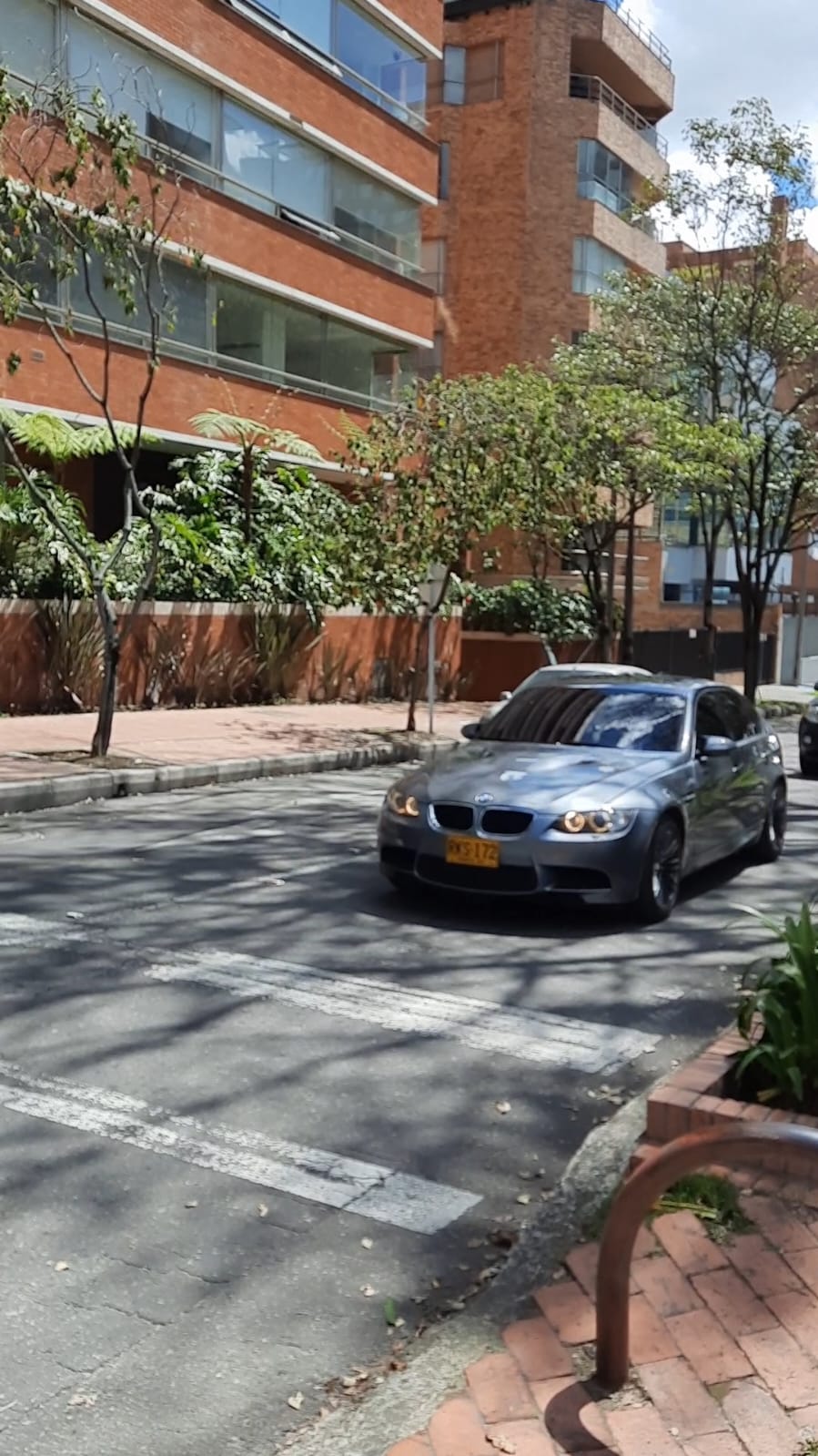 bmwm3e902.jpeg