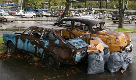 carros_abandonados_bogota_basura-550x322.jpg