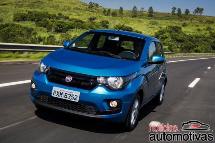 fiat-mobi-like-on-azul-700x466.jpg