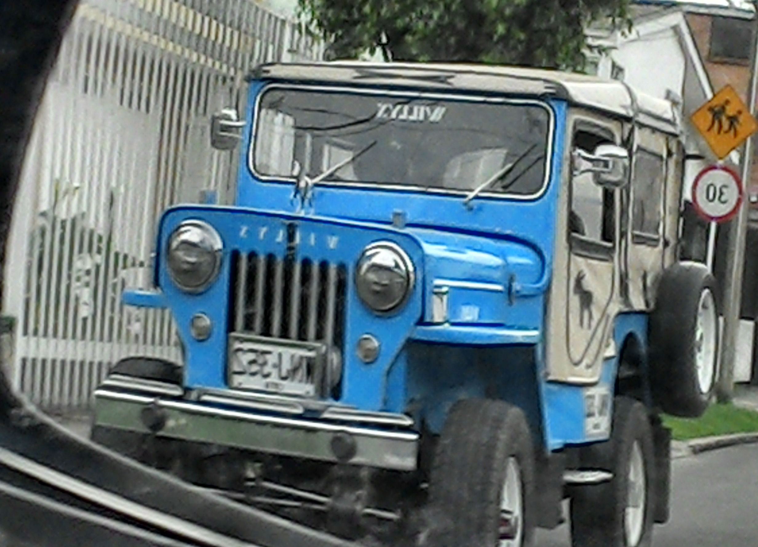 Jeep1.jpg