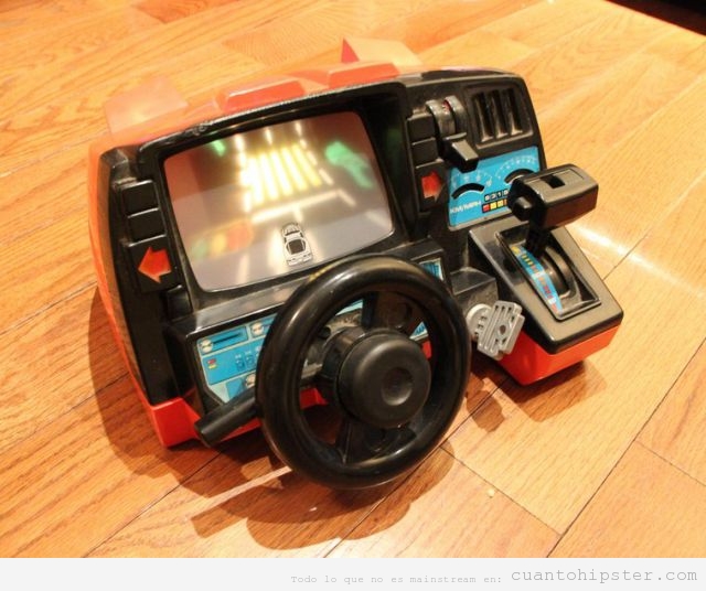 juguete-antiguo-coche-pantalla-volante-marchas.jpg