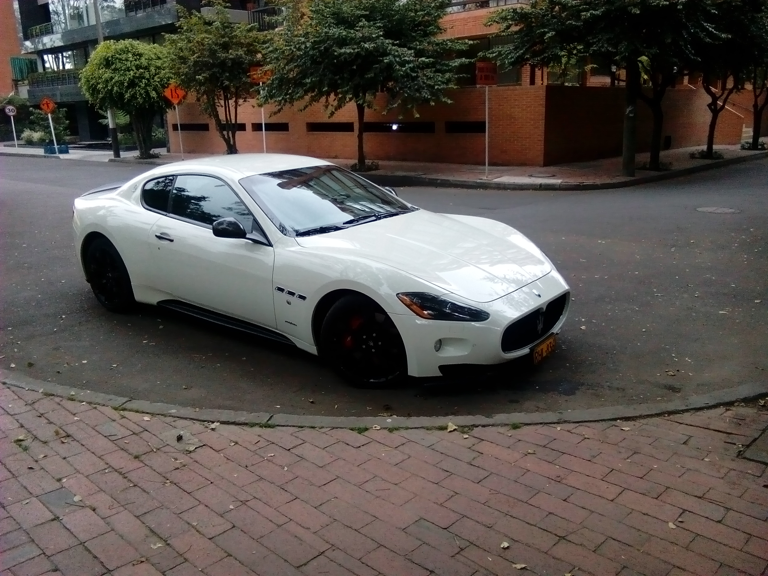 Maserati 4.jpg