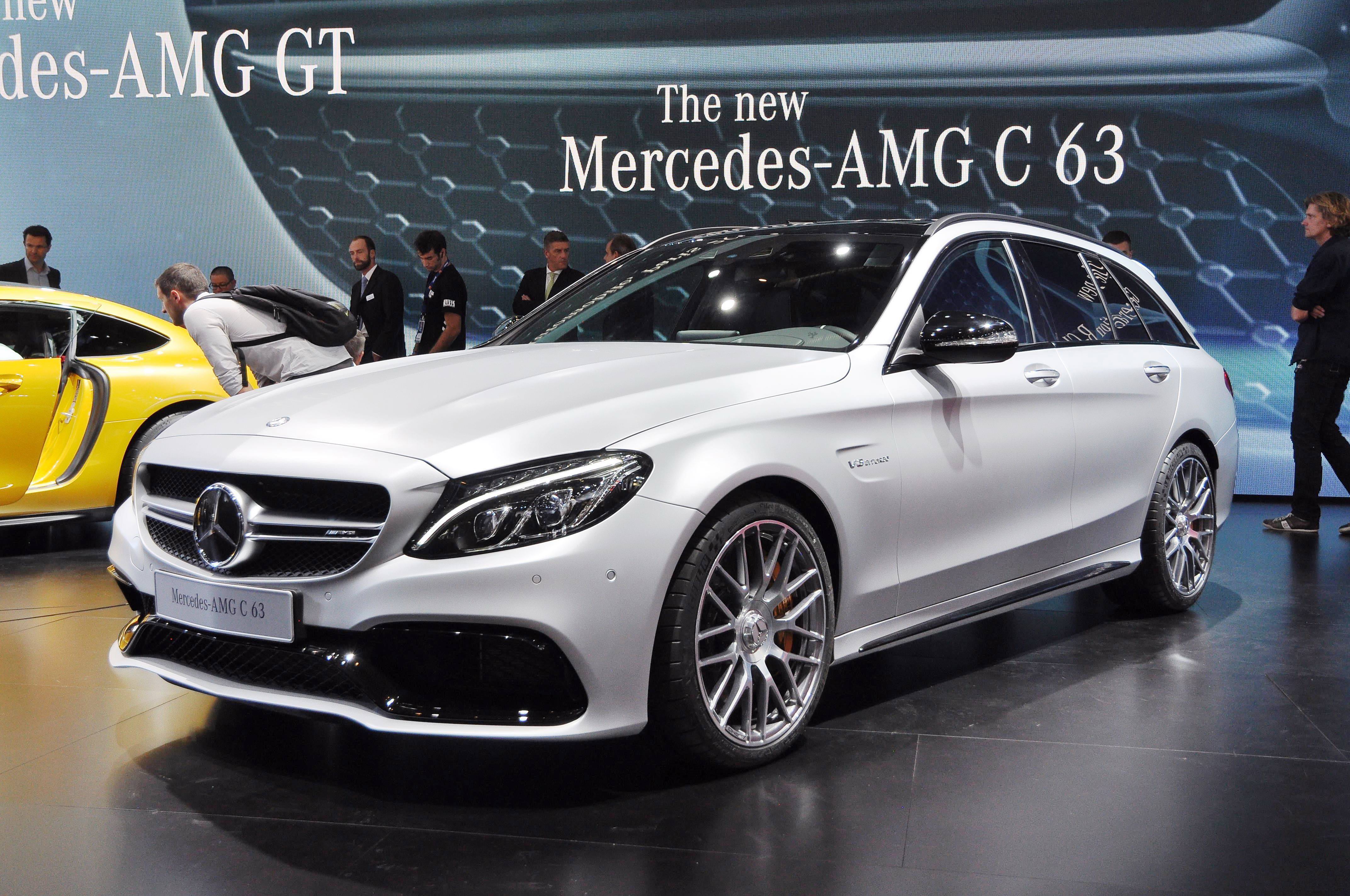 Mercedes_C-Class_C_63_AMG_-_Front_profile_2-PA14-(A2Mac1).jpg