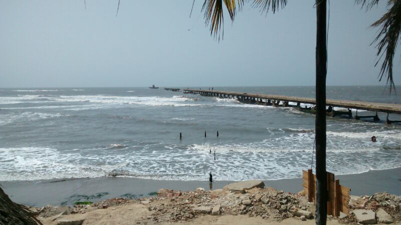 Muelle de Pto Colombia.jpg