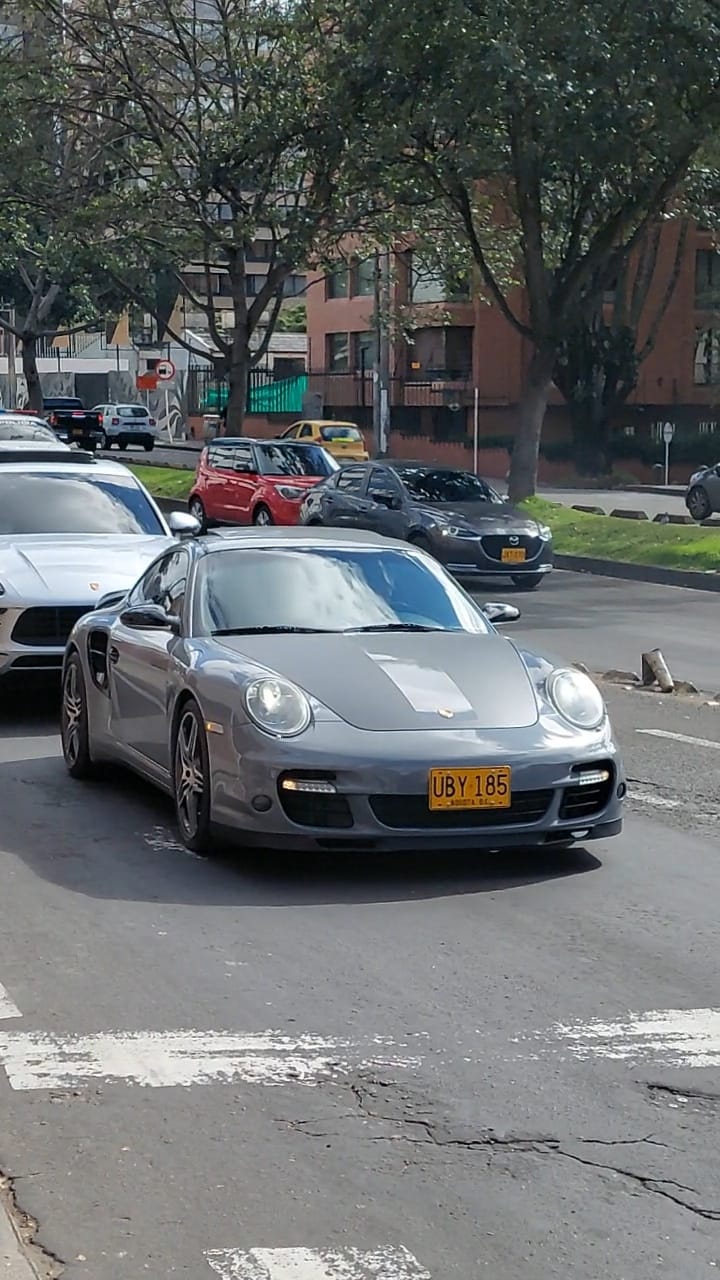 porsche911andturbo2007-10.jpeg