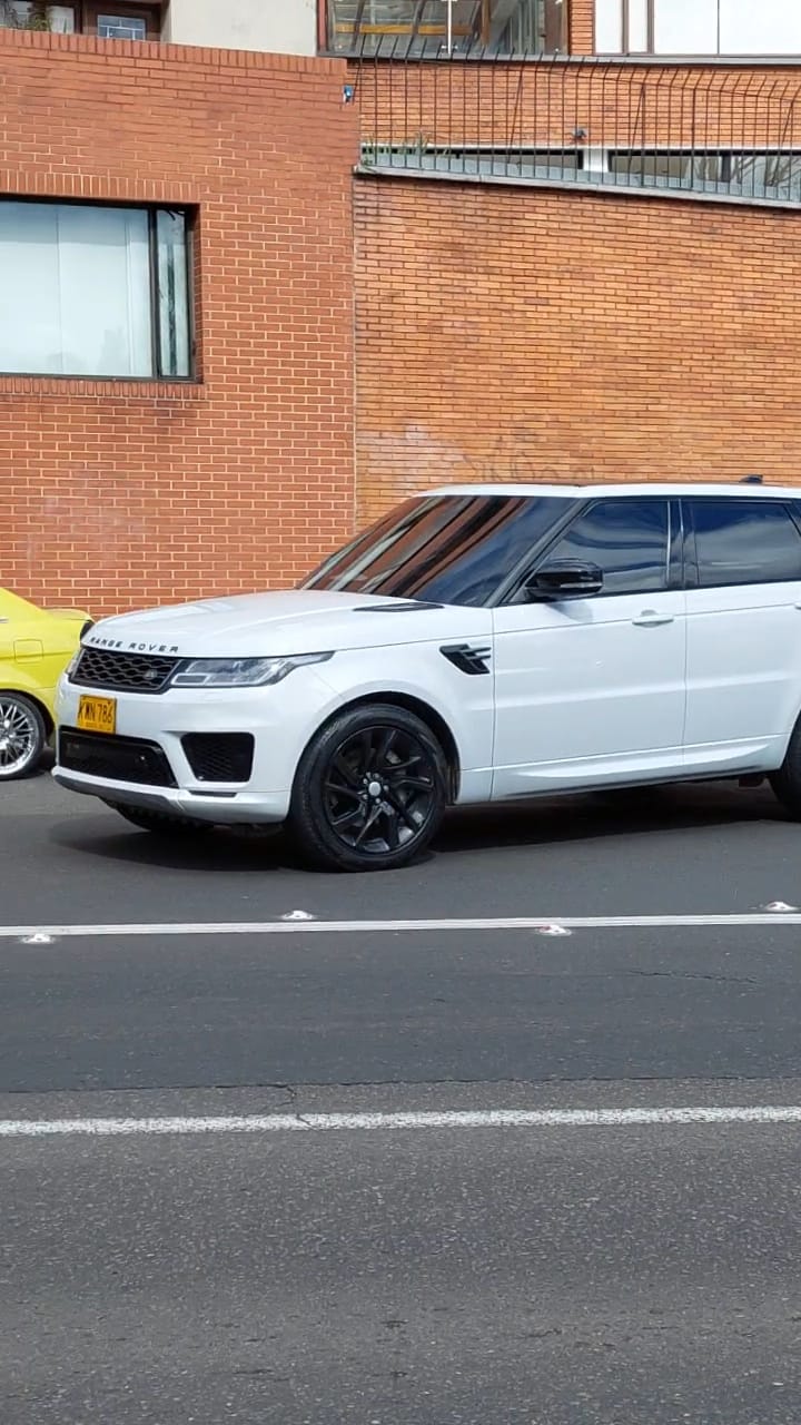 rangeroversporthse.jpeg