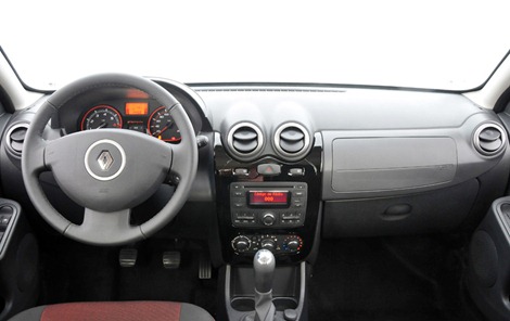 Sandero-facelift-interior_thumb.jpg