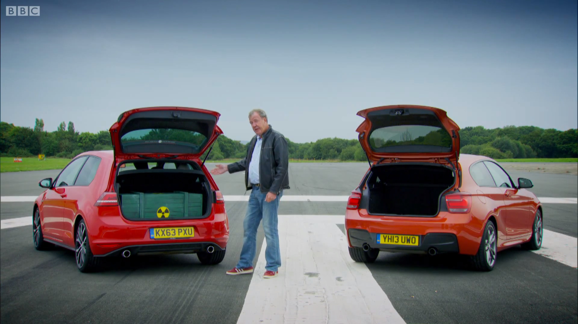 Top-Gear-BMW-M135i-F21-VW-Golf-GTI-Vergleich-Jeremy-Clarkson.jpg
