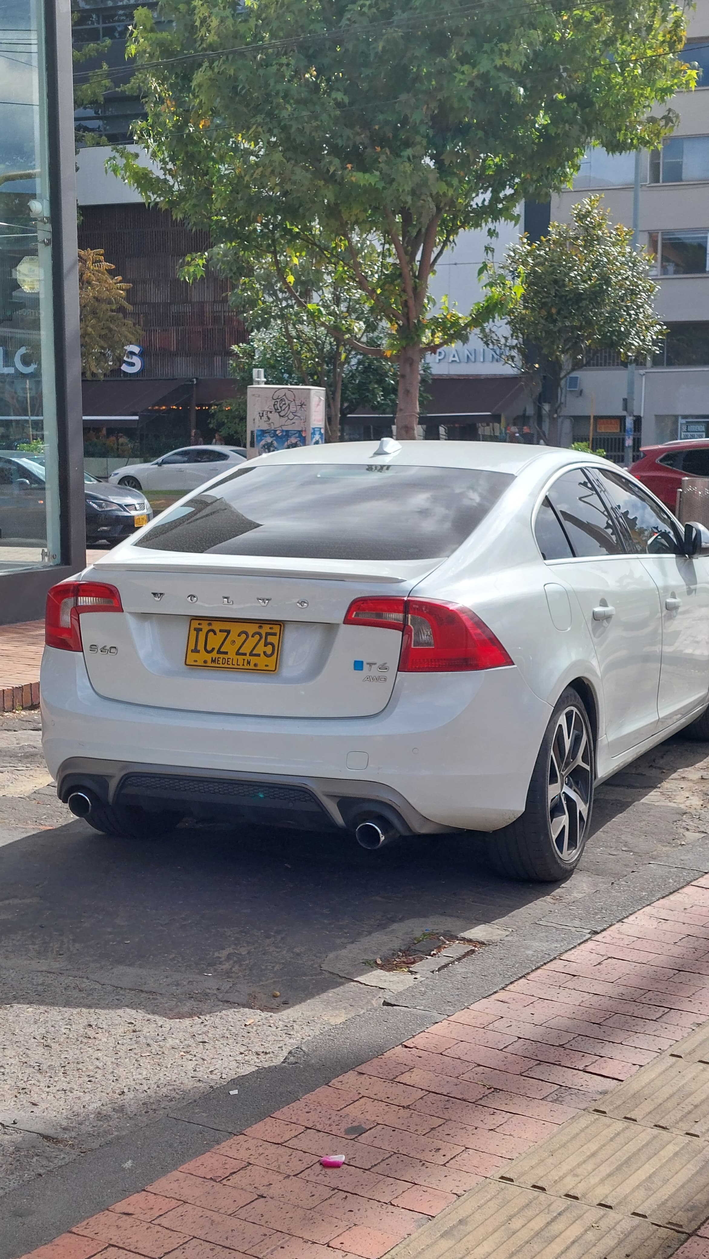 volvo s60 t4 .jpeg